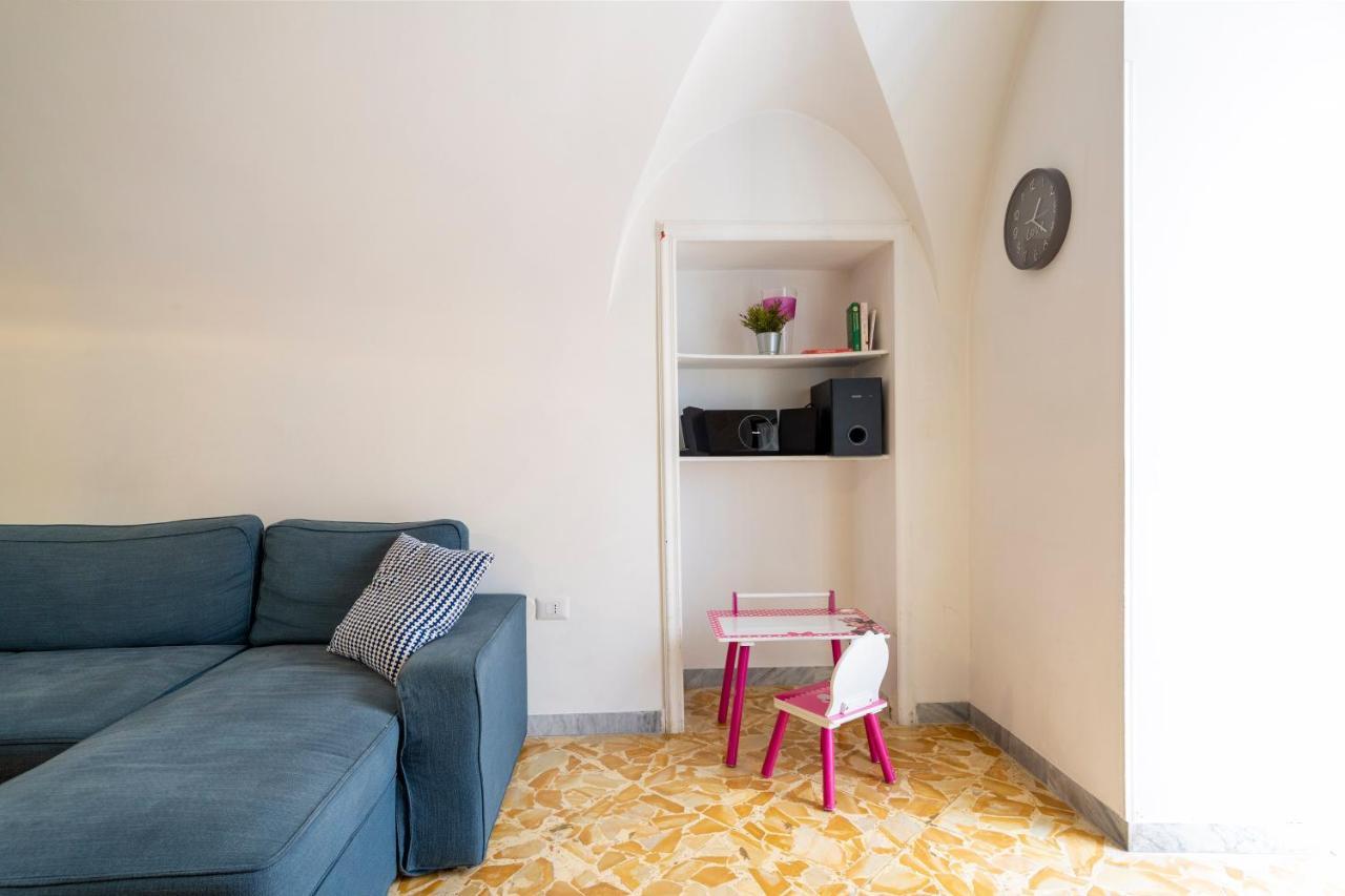 Vico II Terrace Apartment A Step From Piazza Roma Martina Franca Exterior photo